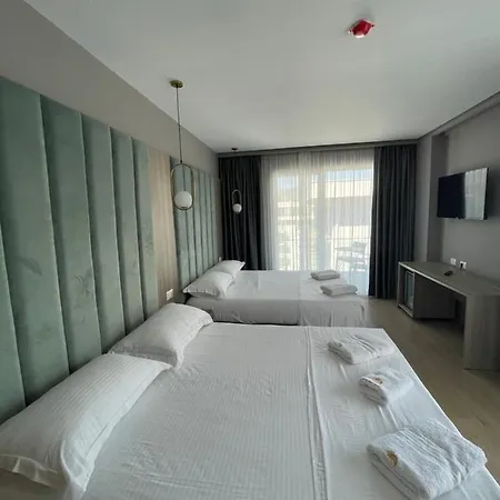 Saca Hotel Shëngjin