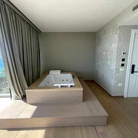 Hotel Saca 4*