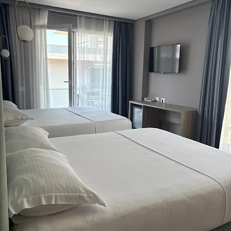 Saca Hotel Shëngjin